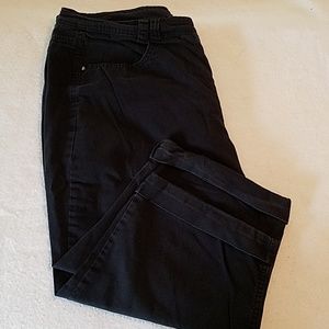 Gloria Vanderbilt Capris pants